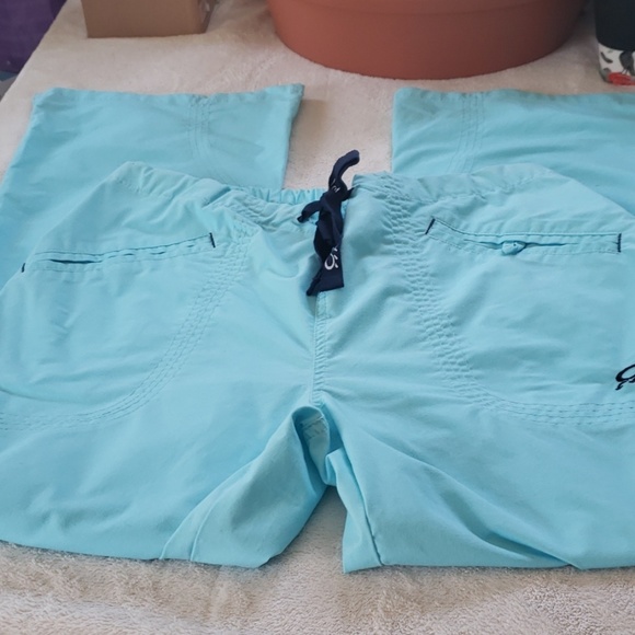 iguana Pants - Medium scrub pants
